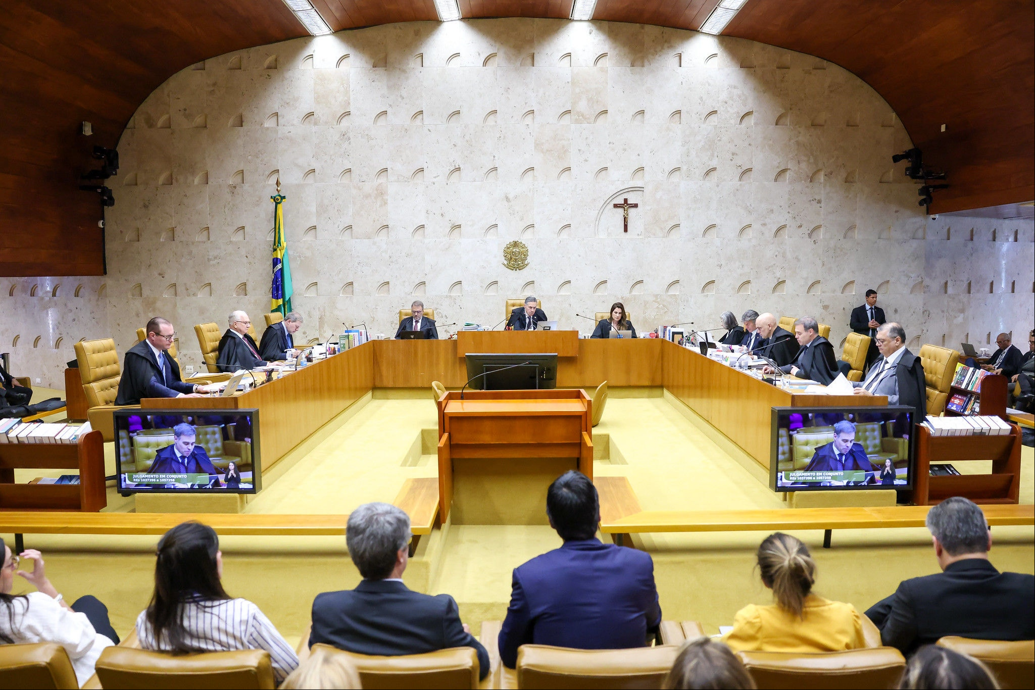 Os recursos apresentados pelas plataformas são debatidos no Plenário do STF, ou seja, pelos 11 ministros da Corte