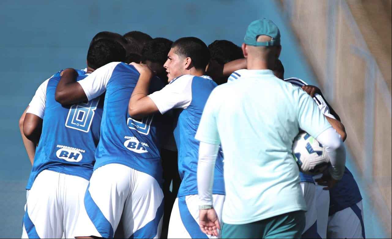 Cruzeiro enfrenta o Grêmio na Toca da Raposa 1