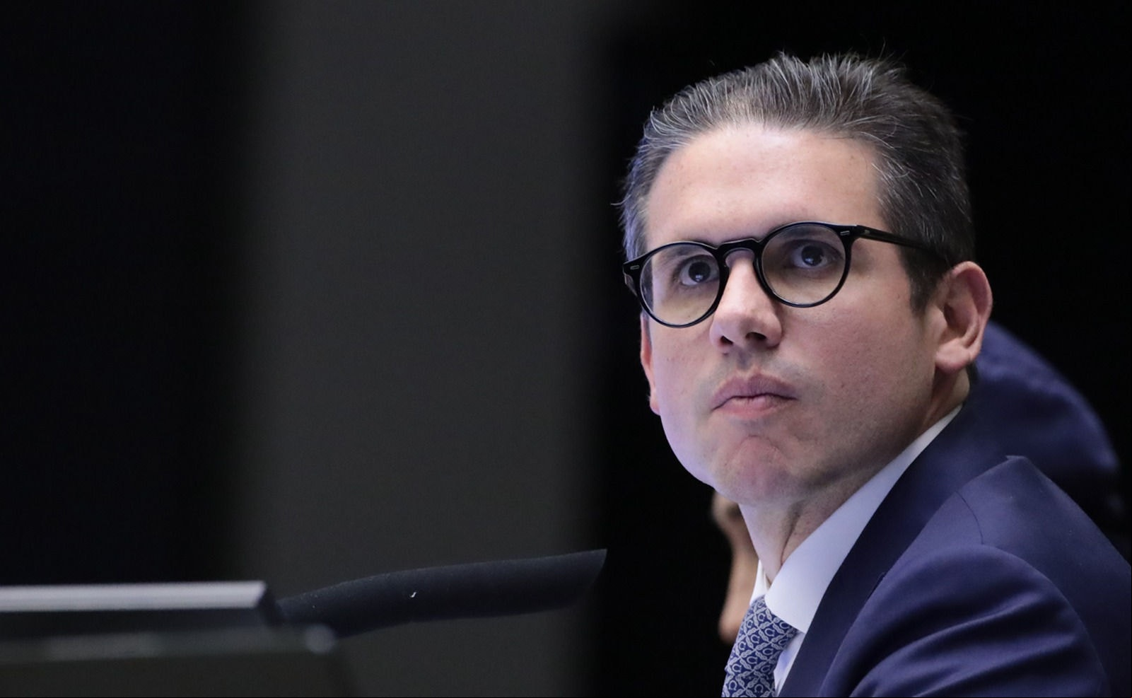 Hugo Motta negou que tenha atendido ao apelo da oposição ao enviar a decisão sobre a perda do mandato de Carla Zambelli ao plenário da Câmara