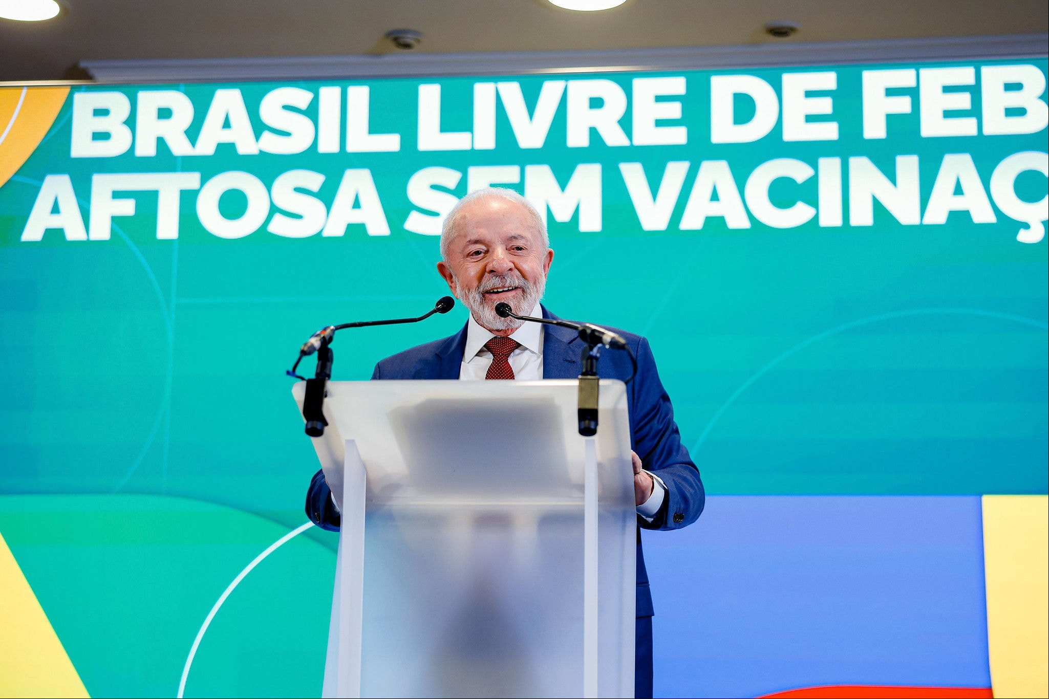 Lula disse estar 'feliz da vida' e voltou a criticar Donald Trump