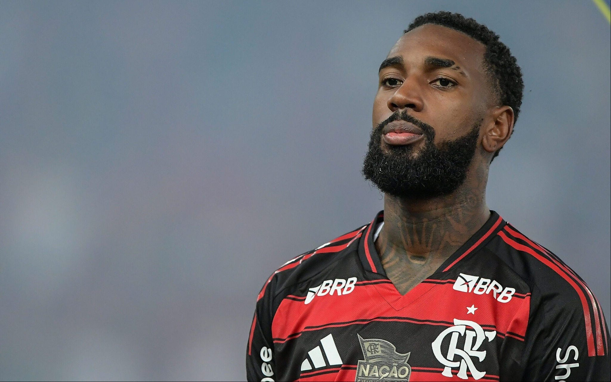 Gerson em ação pelo Flamengo (Foto: Thiago Ribeiro/AGIF)