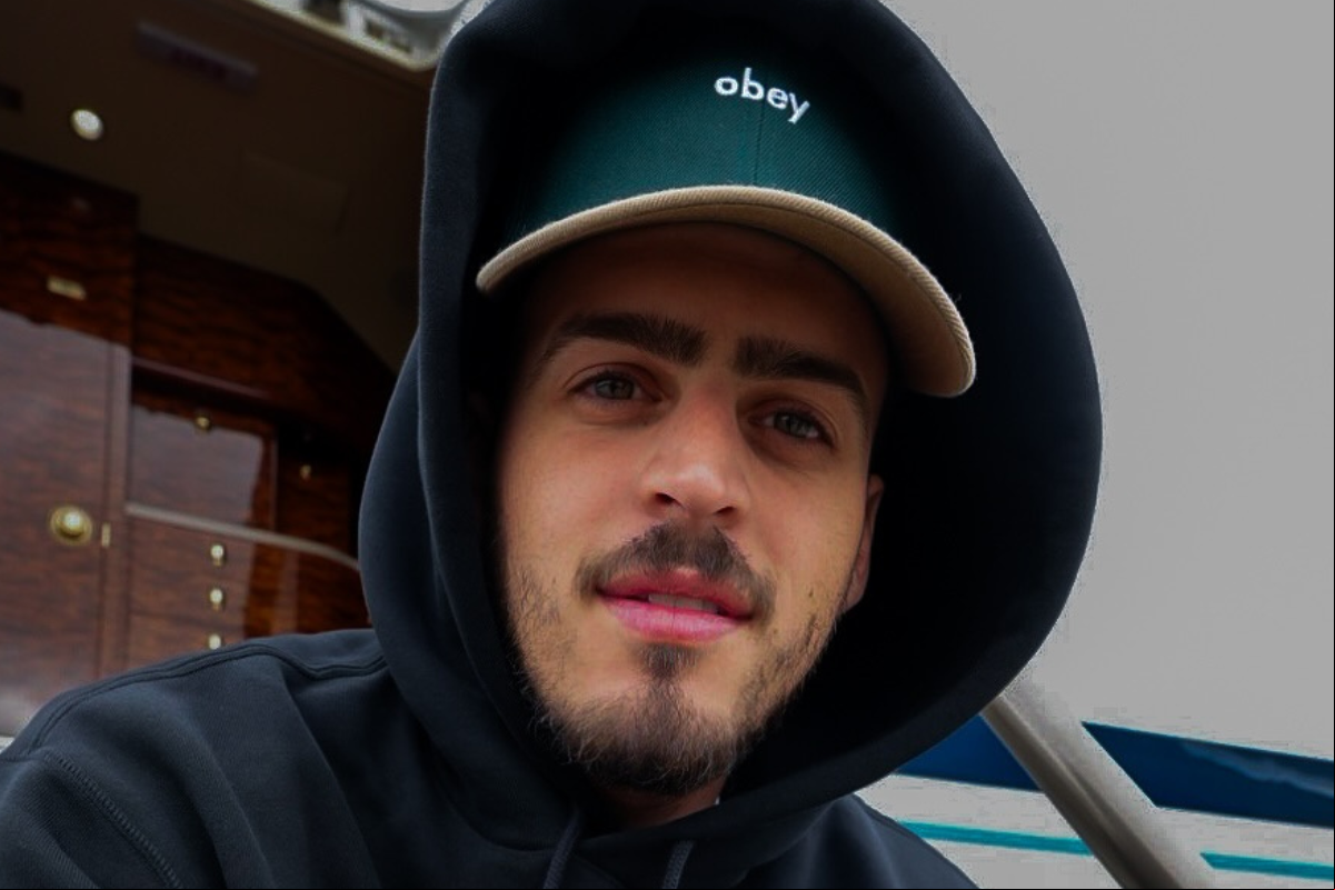Jon Vlogs soma mais de 22 milhões de seguidores nas redes sociais