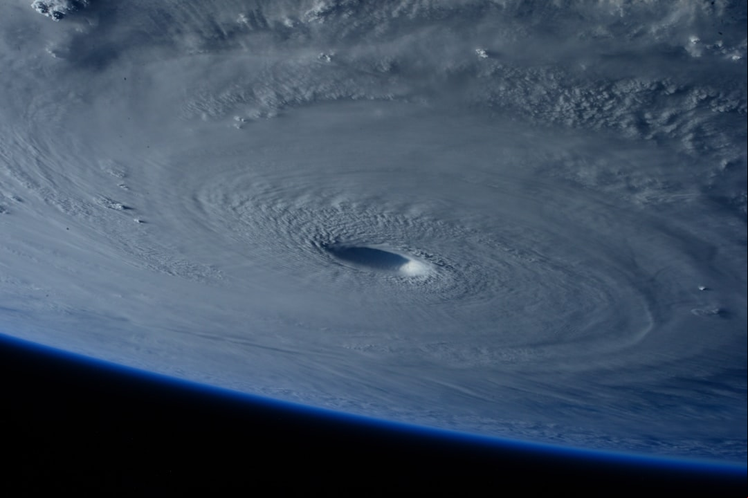 Onda de medo: tempestade Barbara pode virar furacão e assusta litoral mexicano