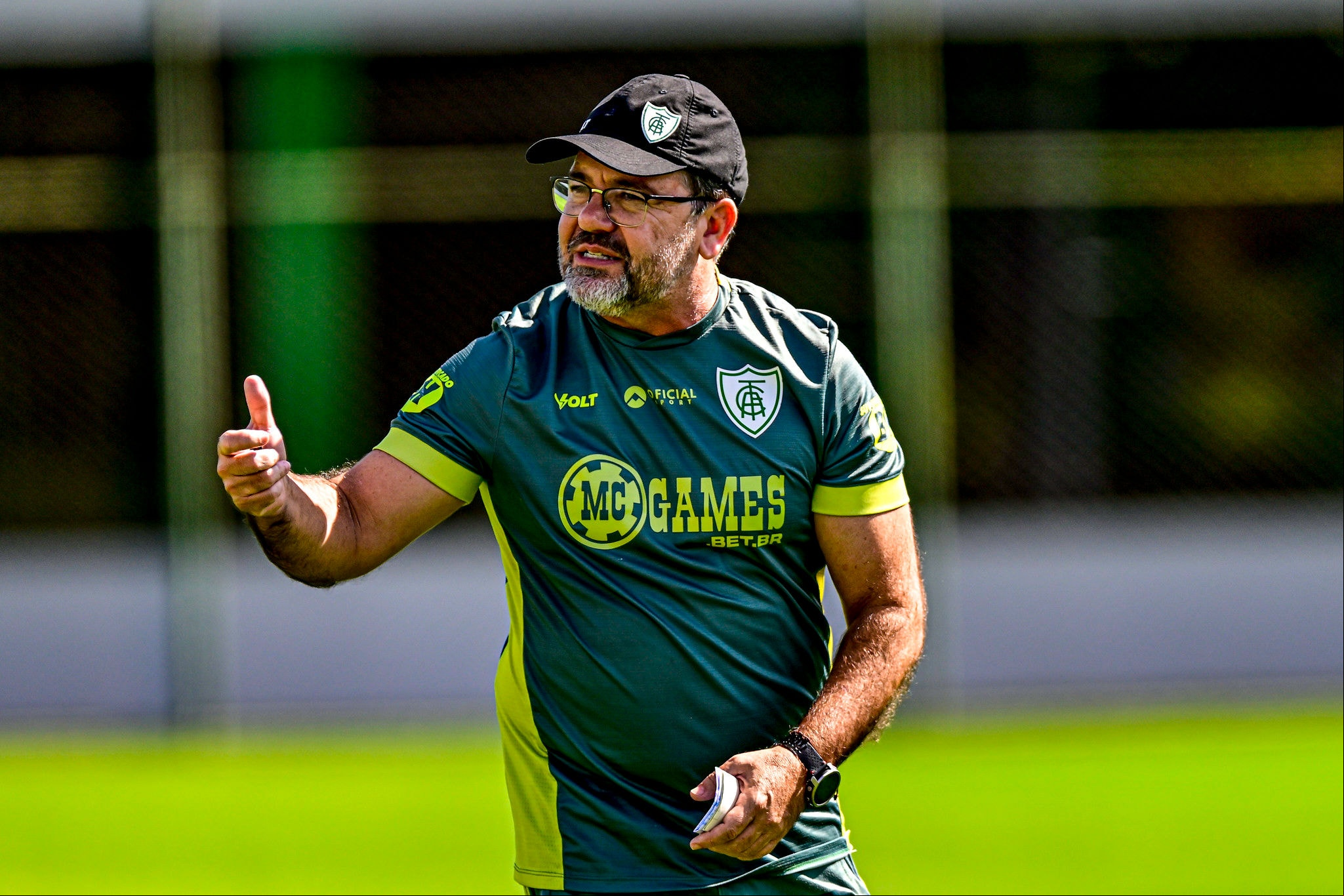 Enderson Moreira frá neste sábado (7) seu primeiro jogo na terceira agem pelo América