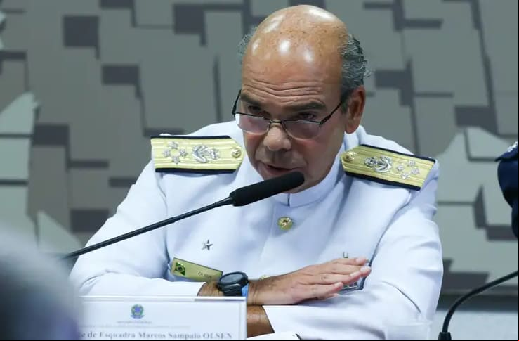 O comandante da Marinha, almirante Marcos Sampaio Olsen, vai depor como testemunha de defesa do almirante Almir Garnier Santos, ex-comandante da força
