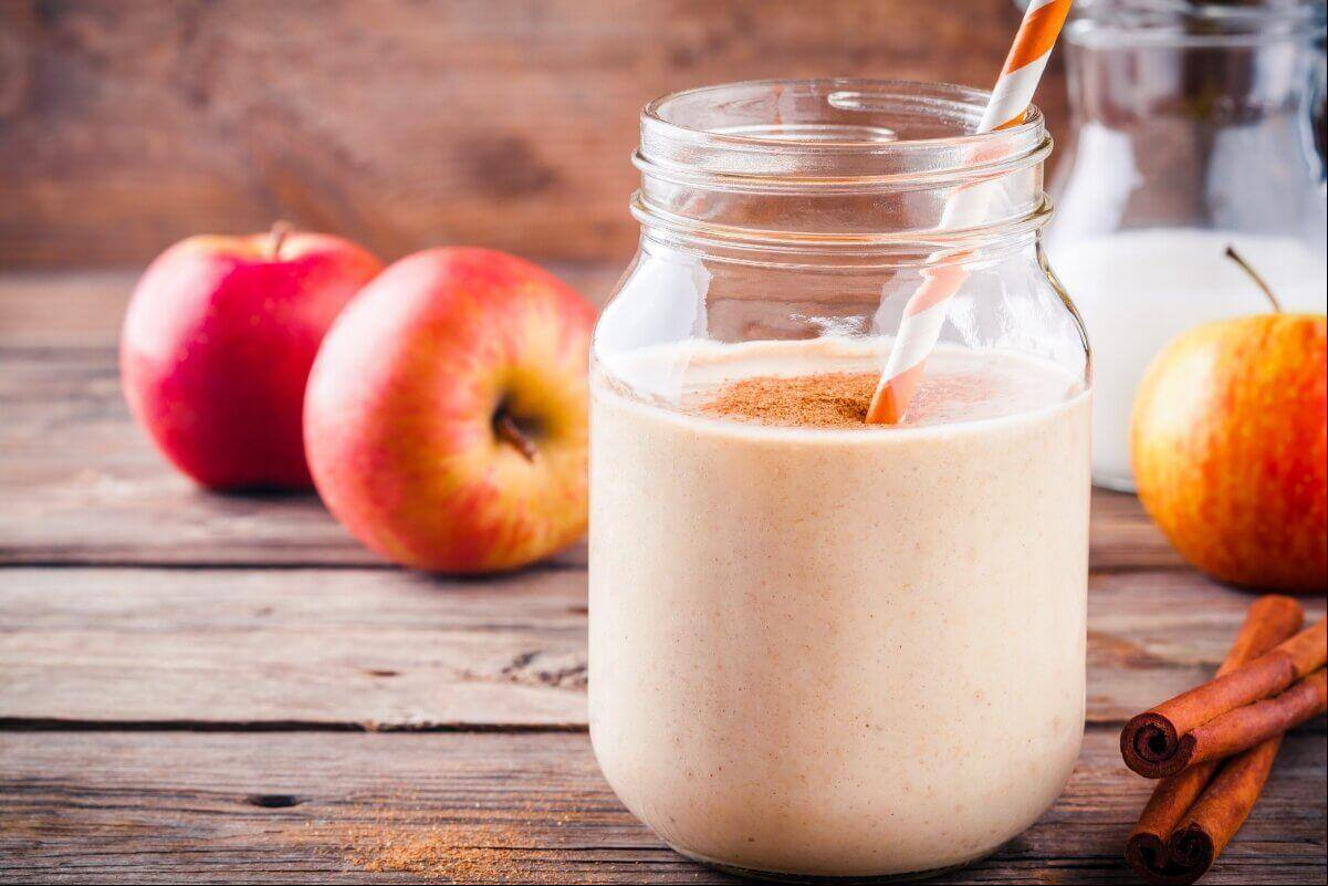 Shake de maçã com canela